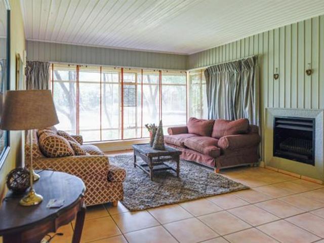 4 Bedroom House in Vanderbijlpark SW1