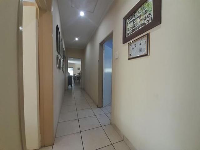 4 Bedroom House in Vanderbijlpark SW1