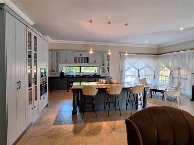 4 Bedroom House in Vanderbijlpark SW2