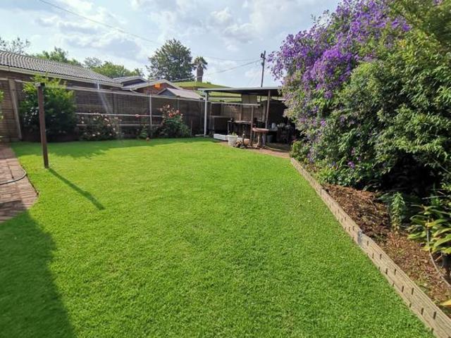 4 Bedroom House in Vanderbijlpark SW2