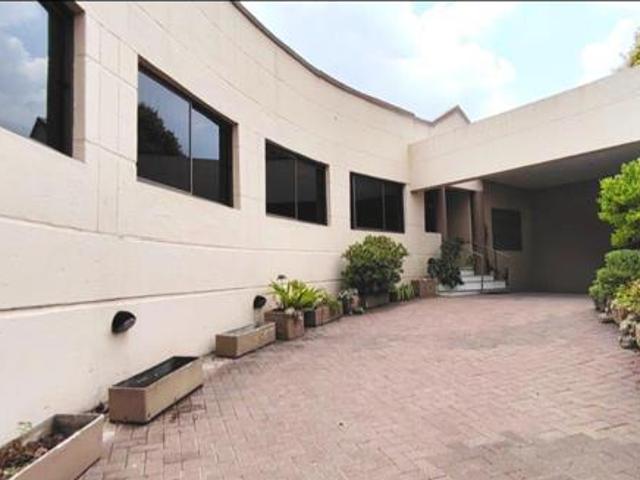 4 Bedroom House in Vanderbijlpark SW