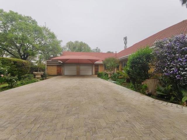 4 Bedroom House in Vanderbijlpark SW