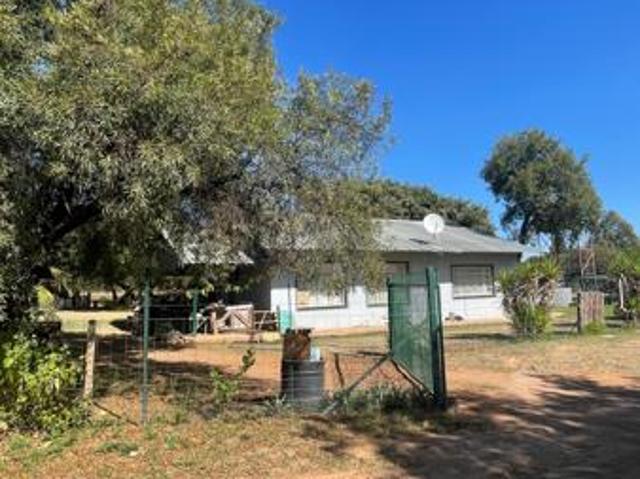 4 Bedroom House in Vastfontein AH