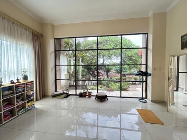 4 Bedroom House in Veld En Vlei