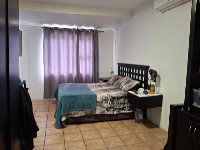 4 Bedroom House in Veld En Vlei