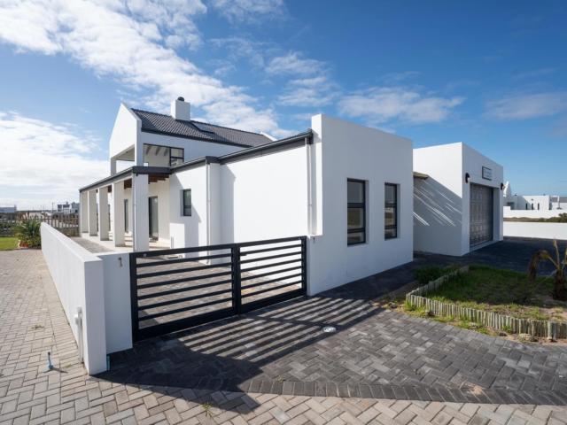 4 Bedroom House in Velddrif
