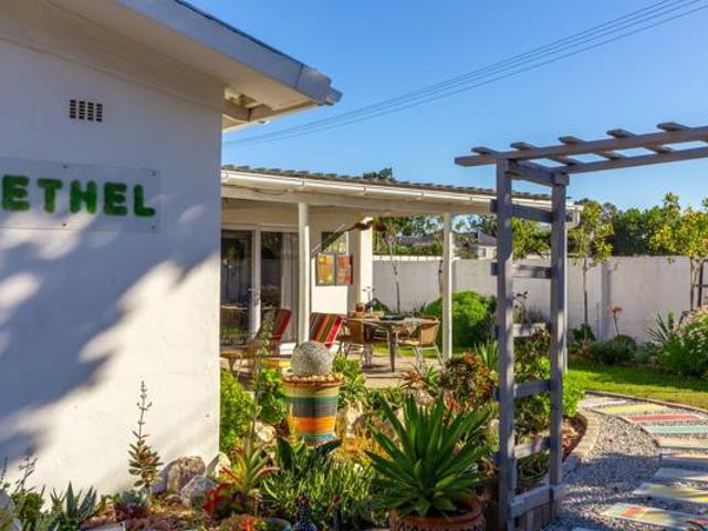 4 Bedroom House in Velddrif