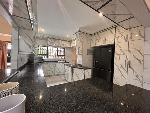 4 Bedroom House in Veldenvlei