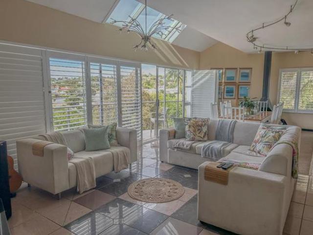 4 Bedroom House in Vincent Heights