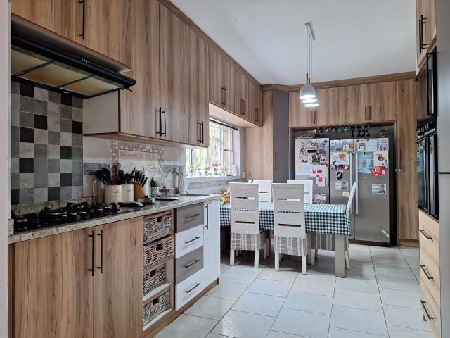 4 Bedroom House in Vrede