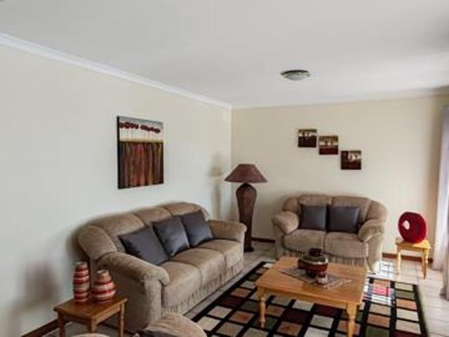 4 Bedroom House in Vredenburg