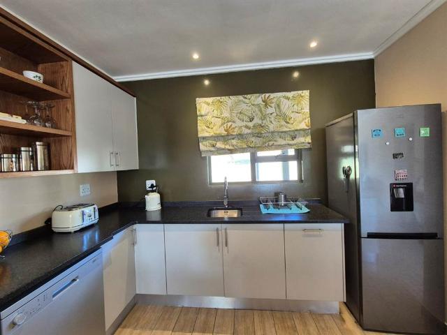 4 Bedroom House in Vulintaba Country Estate