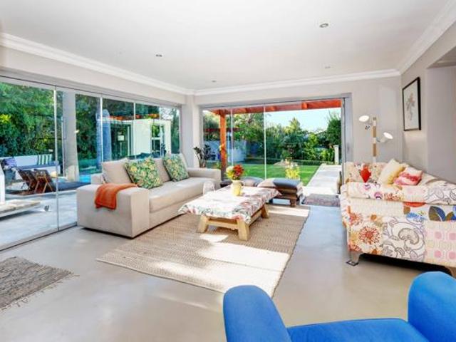 4 Bedroom House in Vygeboom