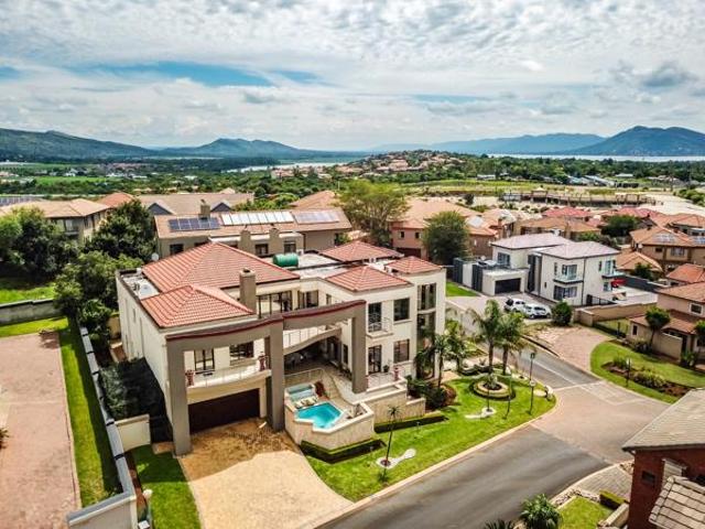 4 Bedroom House in Xanadu