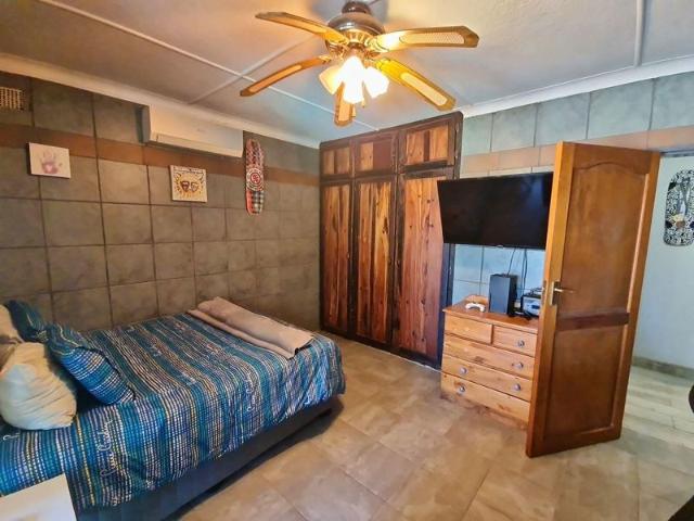 4 Bedroom house in Yellowwood Park For Sale