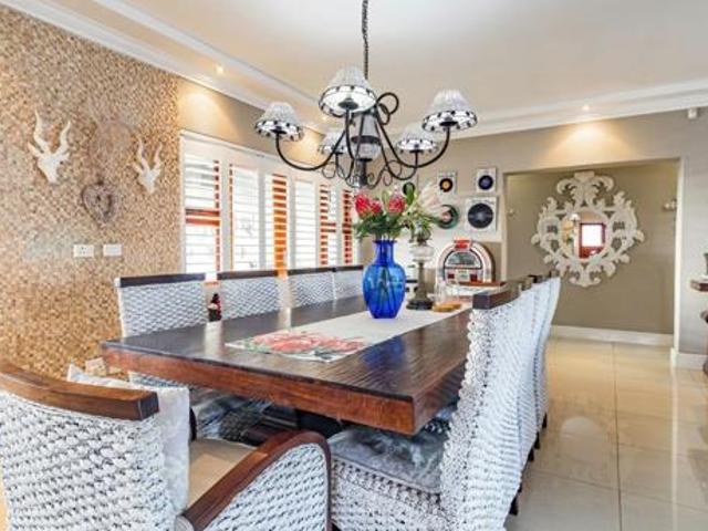 4 Bedroom House in Yzerfontein