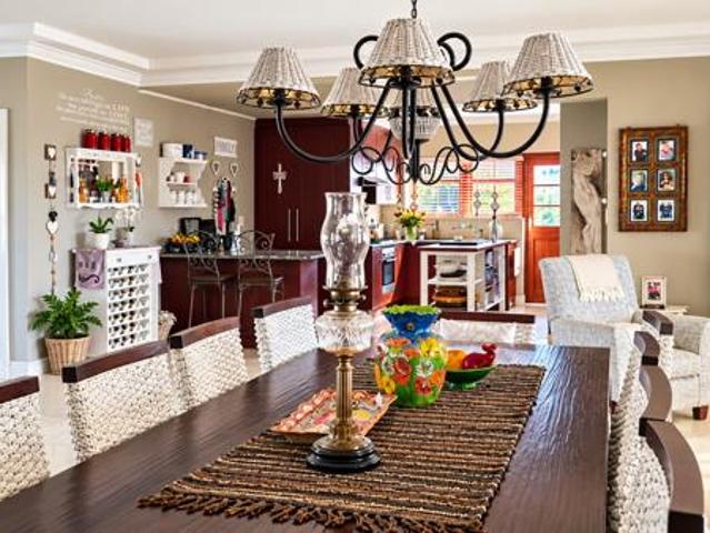 4 Bedroom House in Yzerfontein