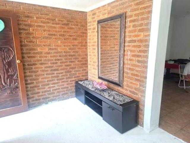 4 Bedroom House in Zonnendal
