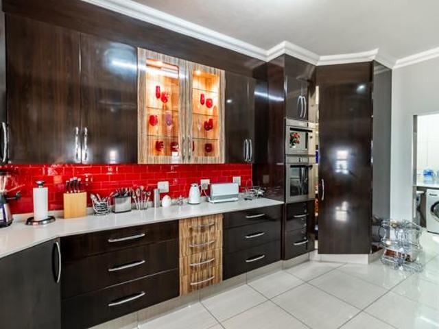 4 Bedroom House in Zambezi Country Estate