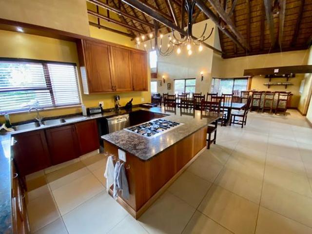 4 Bedroom House in Zebula Golf Estate