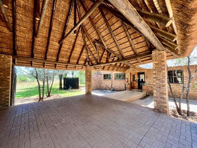 4 Bedroom House in Zebula Golf Estate
