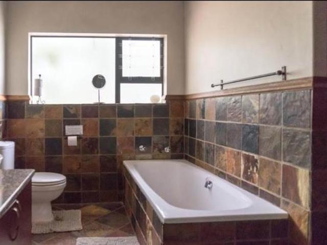 4 Bedroom House in Zebula Golf Estate