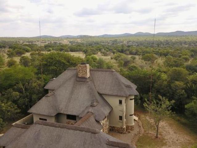 4 Bedroom House in Zebula Golf Estate