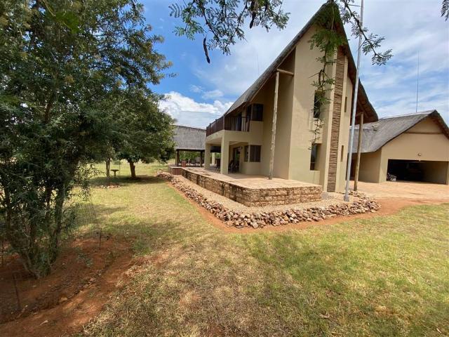 4 Bedroom House in Zebula Golf Estate
