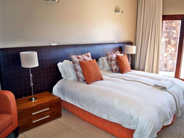 4 Bedroom House in Zebula Golf Estate