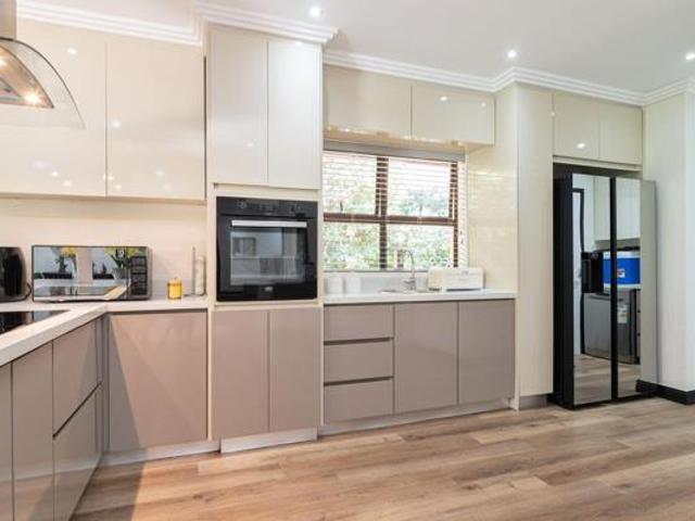 4 Bedroom House in Zimbali Estate
