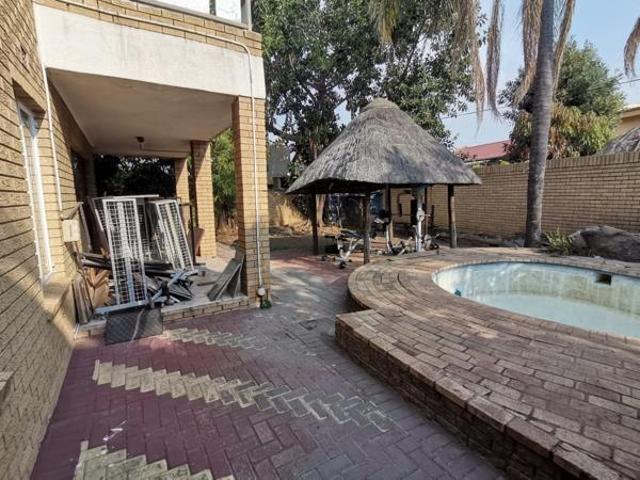 4 Bedroom House in Zinniaville