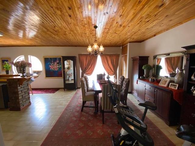 4 Bedroom House in Zwartkop