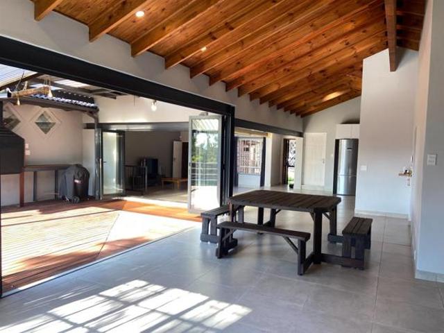 4 Bedroom House in Zwartkop