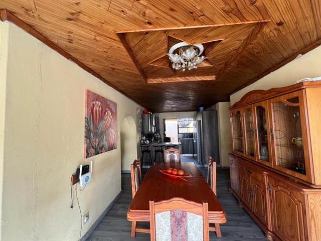 4 Bedroom House in Zwide