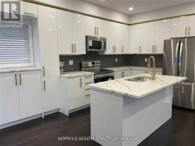 4 Bedroom House Innisfil ON 103355367