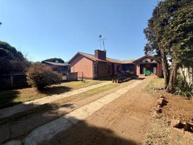4 bedroom house on the market in van.