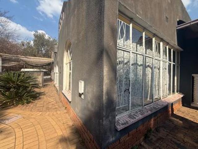 4 bedroom house on the market in van.