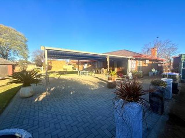 4 bedroom house on the market in van.