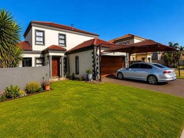 4 bedroom house on the market in bra.
