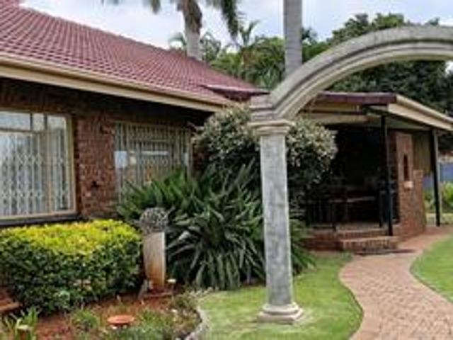 4 bedroom house on the market in dor.