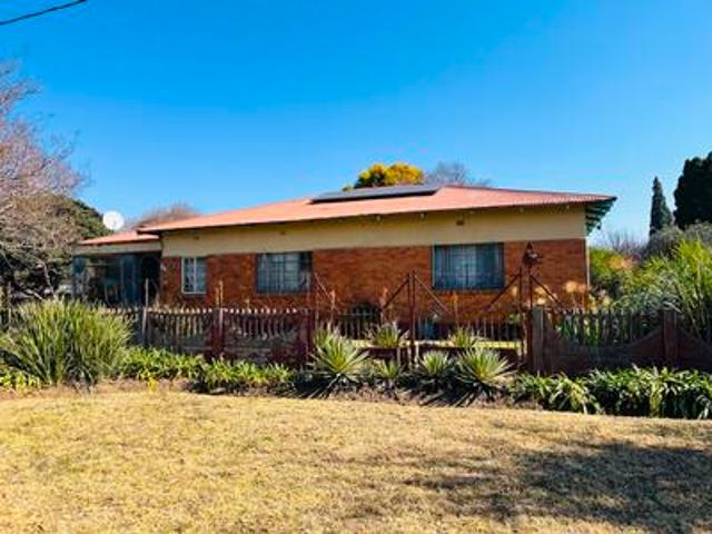 4 bedroom house on the market in dunnottar