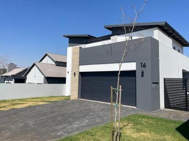 4 bedroom house on the market in fou.