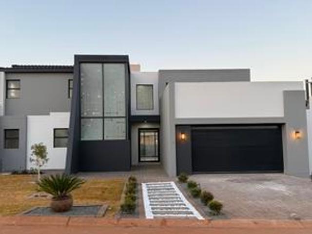 4 bedroom house on the market in fou.