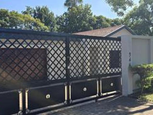 4 bedroom house on the market in gar.