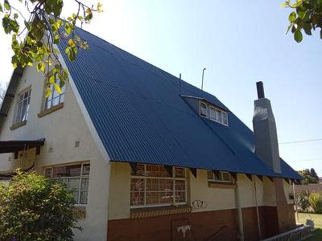 4 bedroom house on the market in gra.