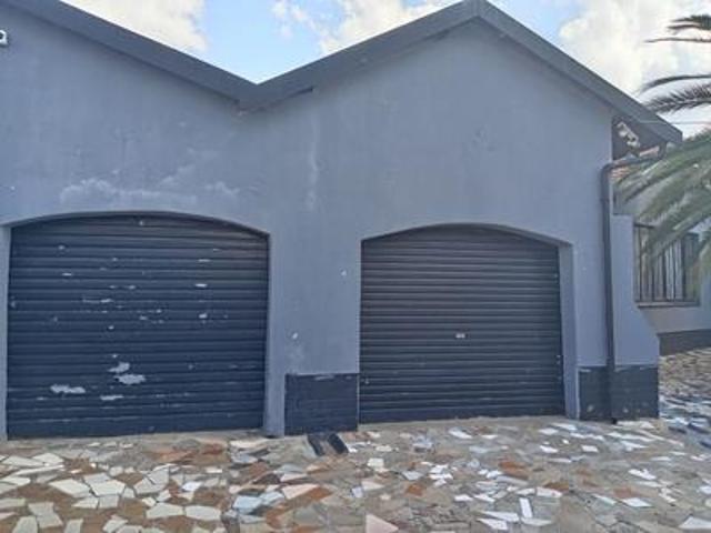 4 bedroom house on the market in hos.