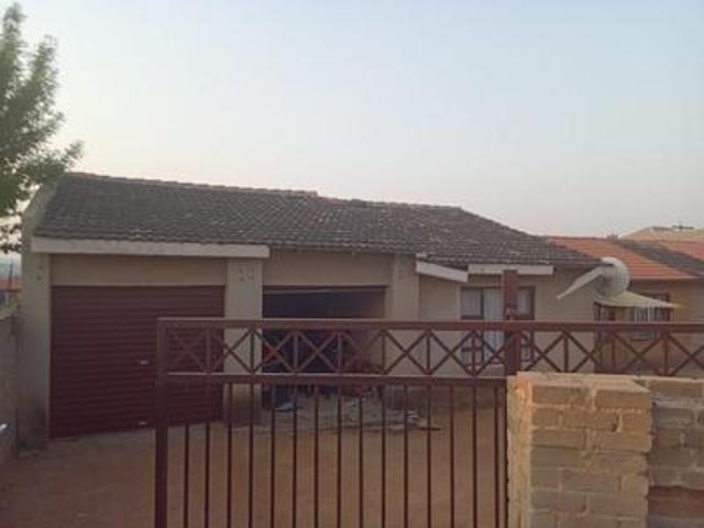 4 bedroom house on the market in mul.