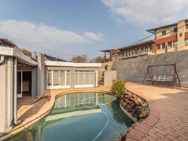 4 bedroom house on the market in ran.
