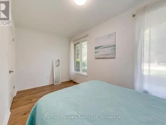 4 Bedroom House Oakville ON 102883637