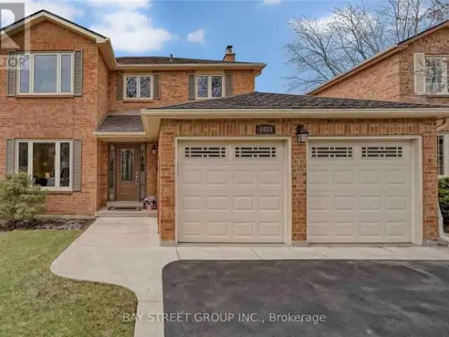 4 Bedroom House Oakville ON 103958787